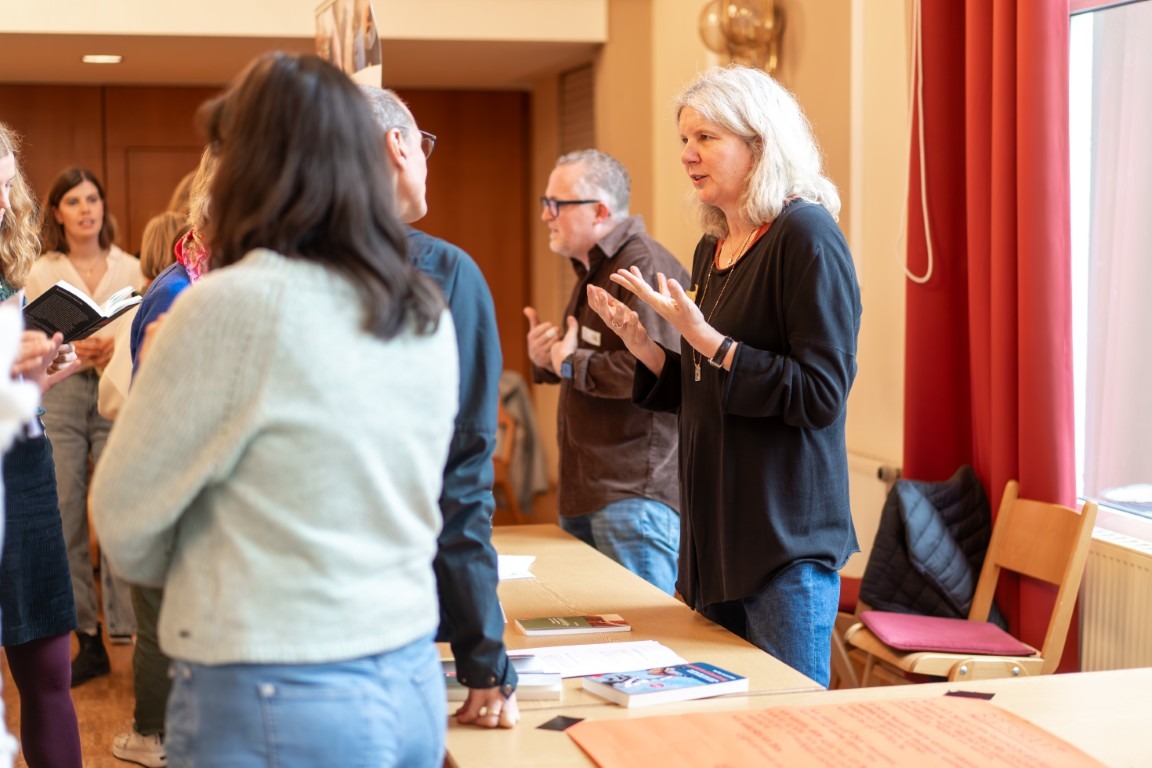 Symposium (14) (Mittel)