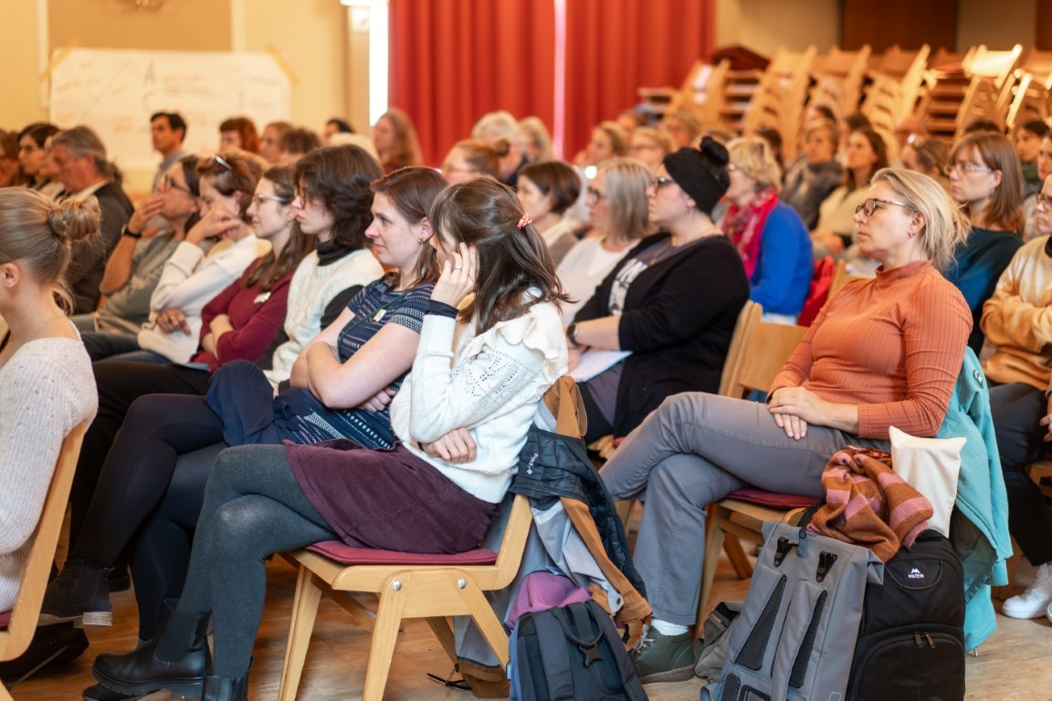 Symposium (8) (Mittel)