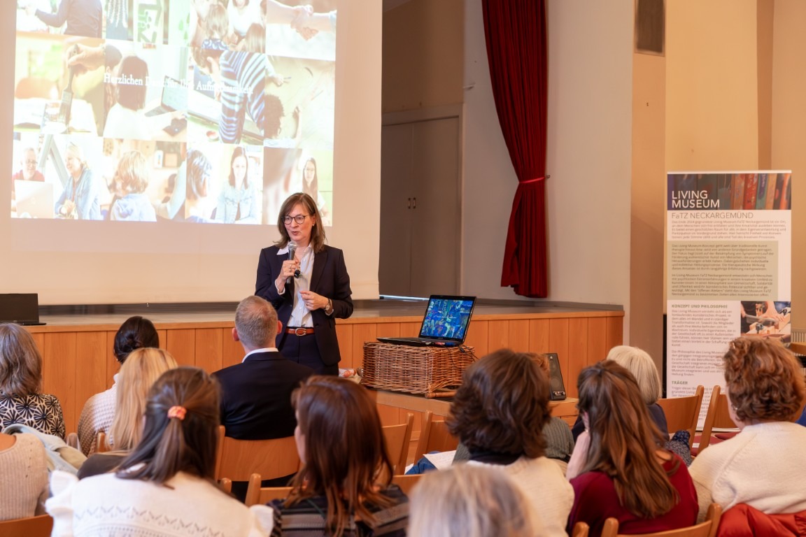 Symposium (9) (Mittel)